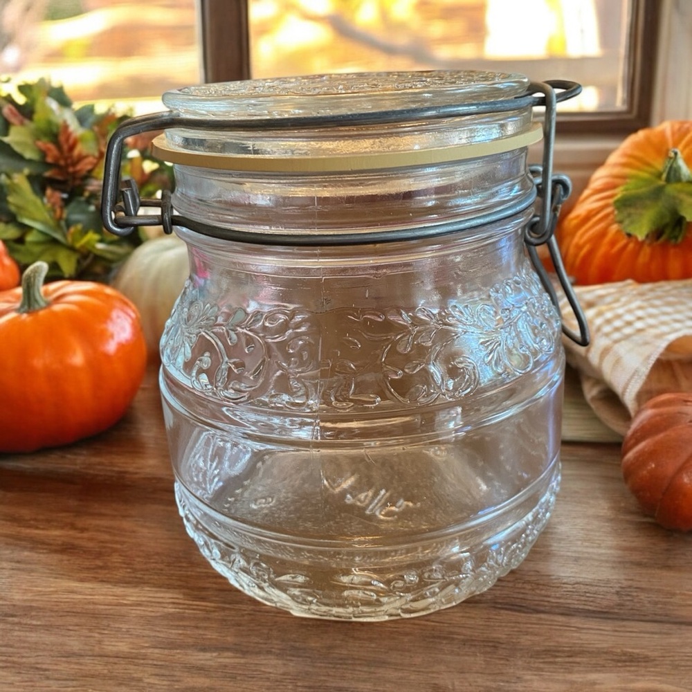 VTG Italian Made by Cove. Vine Embossed Clear Jar Canister Wire Bale Hinge. EUC